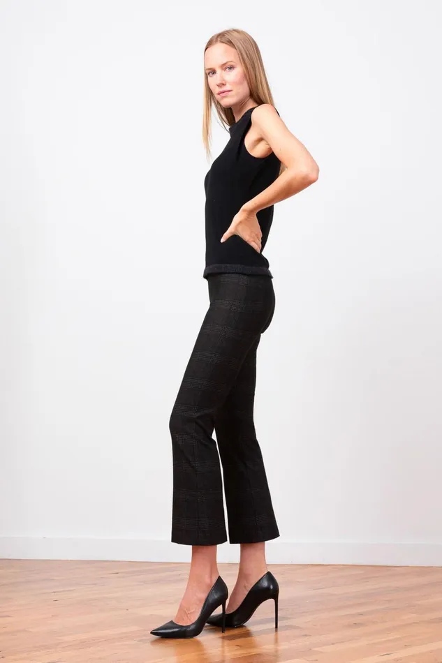 Avenue Montaigne LEO Matchless Women Pants Avenue Montaigne LEO Matchless Women Pants