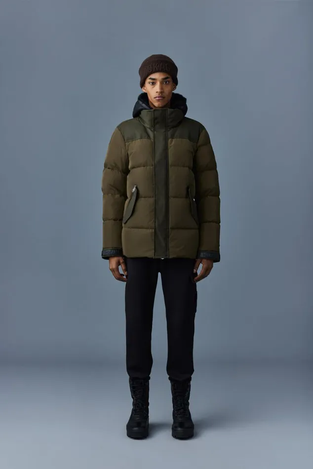 Downs and Parkas Men Mackage RILEY Classic Down Jacket With Removable Shearling Bib Black Downs and Parkas Men Mackage RILEY Classic Down Jacket With Removable Shearling Bib Black