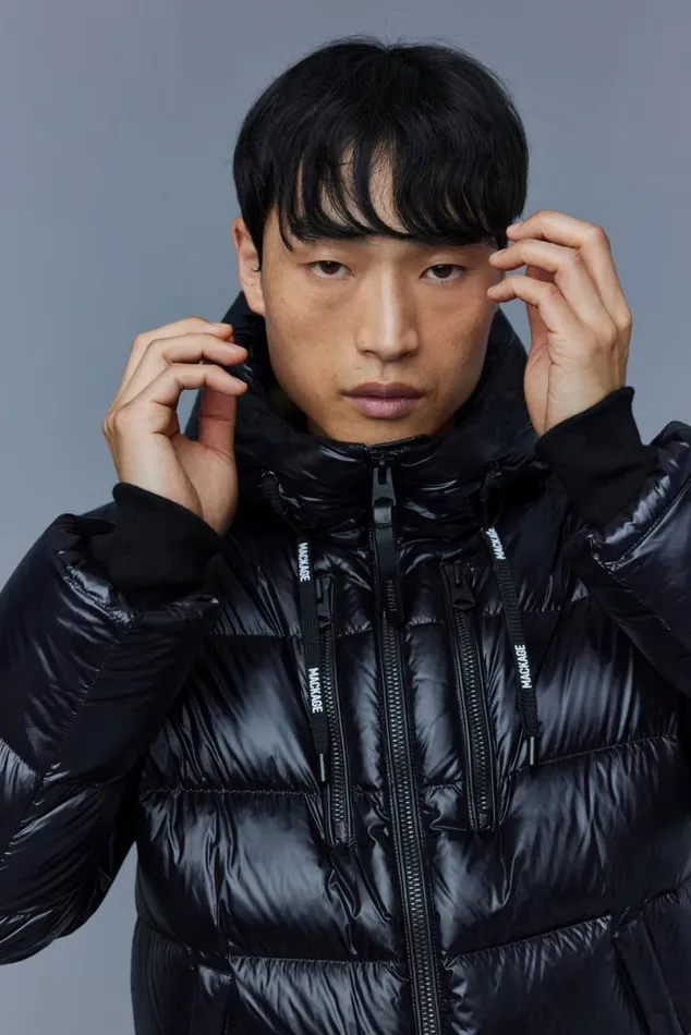 Downs and Parkas Men Mackage VICTOR Lustrous Light Down Jacket With Hood For Men Emerald Downs and Parkas Men Mackage VICTOR Lustrous Light Down Jacket With Hood For Men Emerald