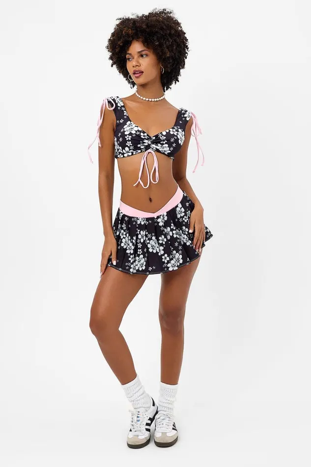 Frankies Bikinis Active Women Windy Floral Tennis Skirt Plush Plumeria