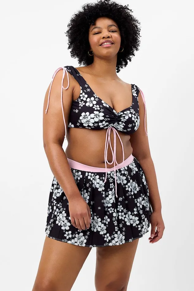 Frankies Bikinis Active Women Windy Floral Tennis Skirt Plush Plumeria