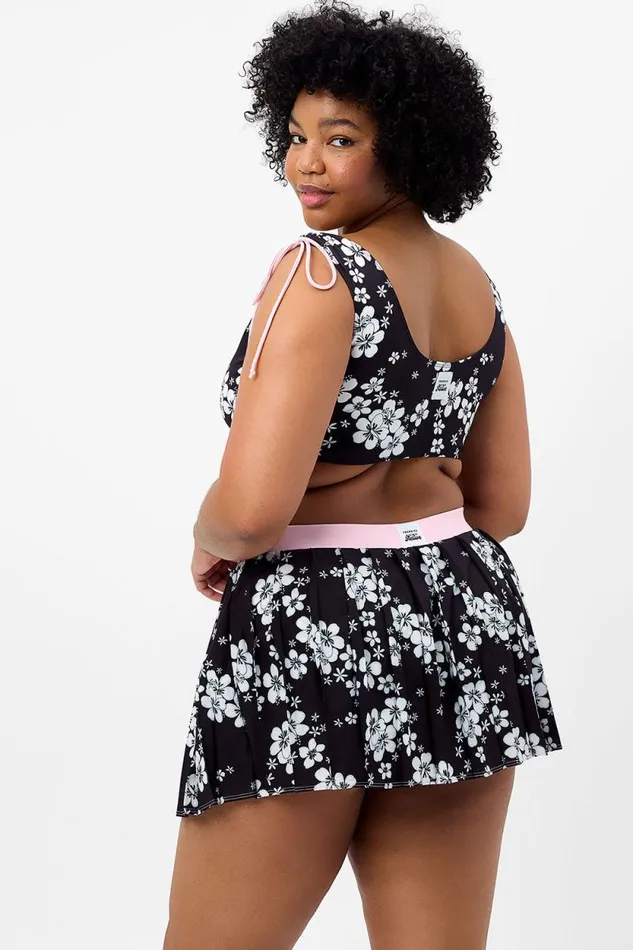 Frankies Bikinis Active Women Windy Floral Tennis Skirt Plush Plumeria