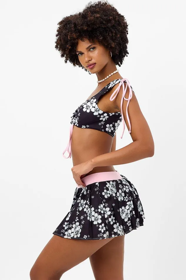 Frankies Bikinis Active Women Windy Floral Tennis Skirt Plush Plumeria