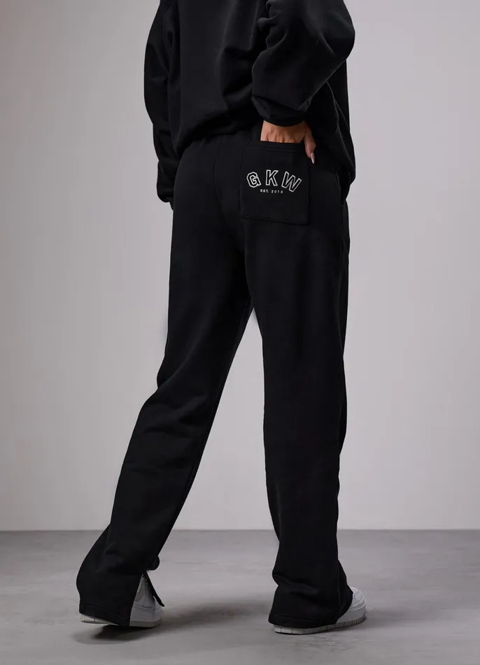 Gym King Tracksuits Women GKW Sports Luxe V Neck Tracksuit 8211 Black
