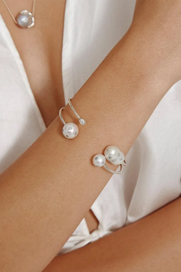 Joanna Diamond Cuff White Pearl Women Chan Luu Bracelets
