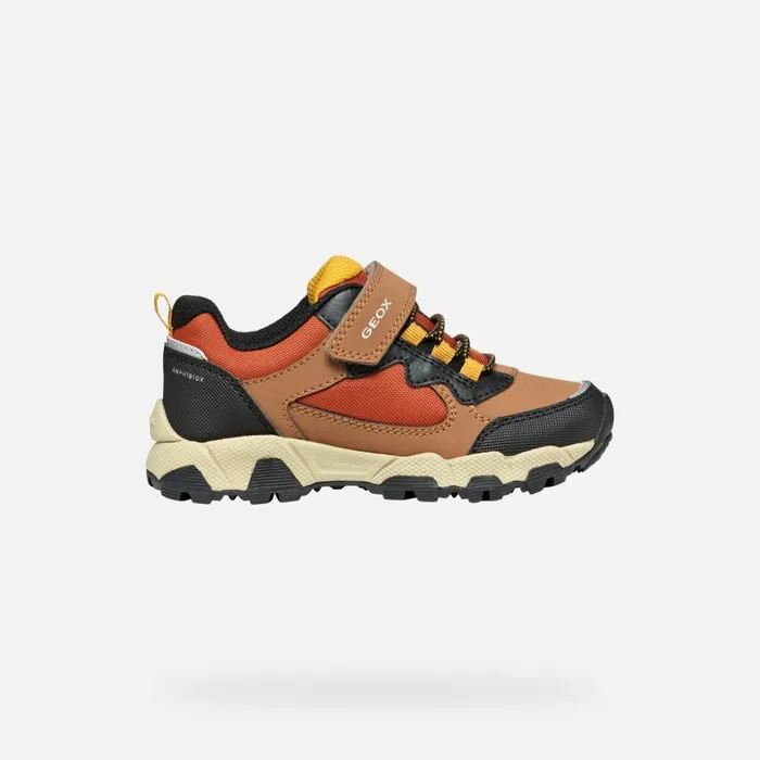 Kids Geox Sneakers MAGNETAR ABX JUNIOR Light BrownBlack Waterproof Trainers Light Brownblack