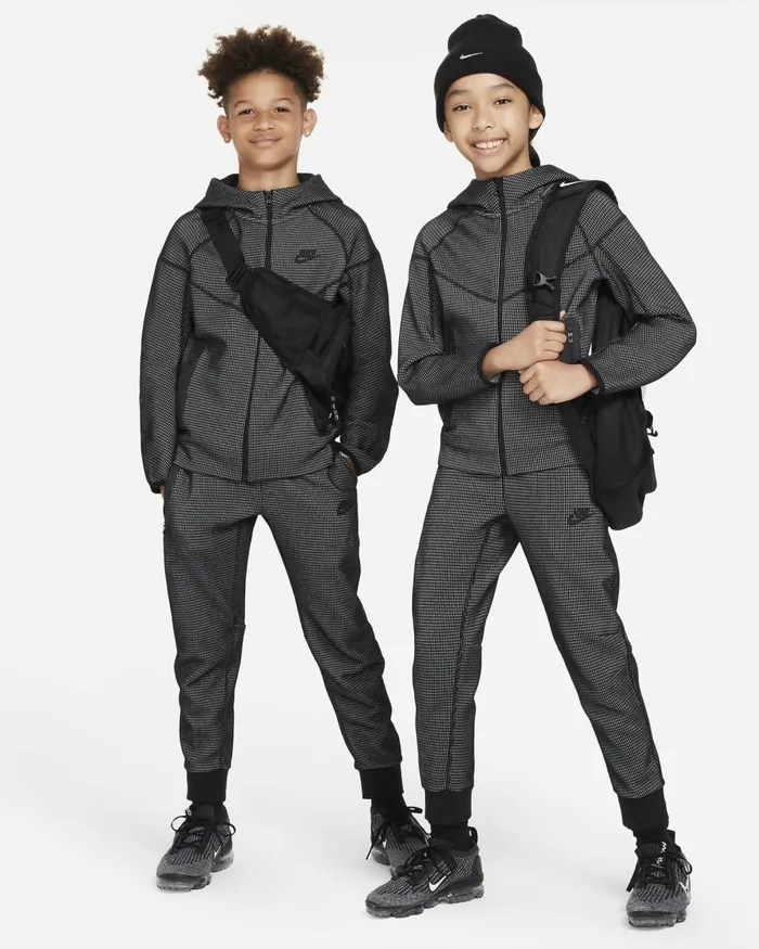 Kids Nike Older Kids 7 8211 15 Years Sportswear Tech Fleece Blacklight Smoke Greyblack