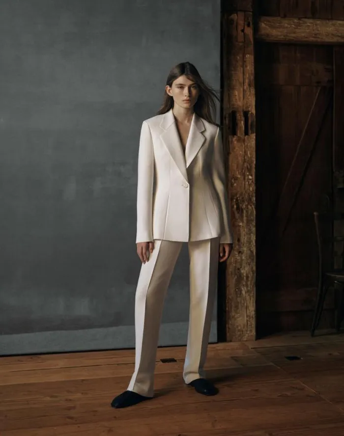 Lafayette 148 New York WoolSilk Crepe Single Button Blazer Cloud Ready To Wear Jackets and Blazers