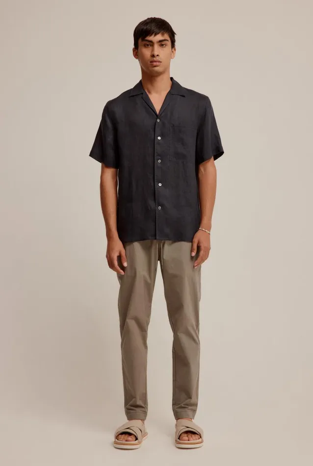 Man Venroy Shirts Short Sleeve Linen Camp Collar Shirt