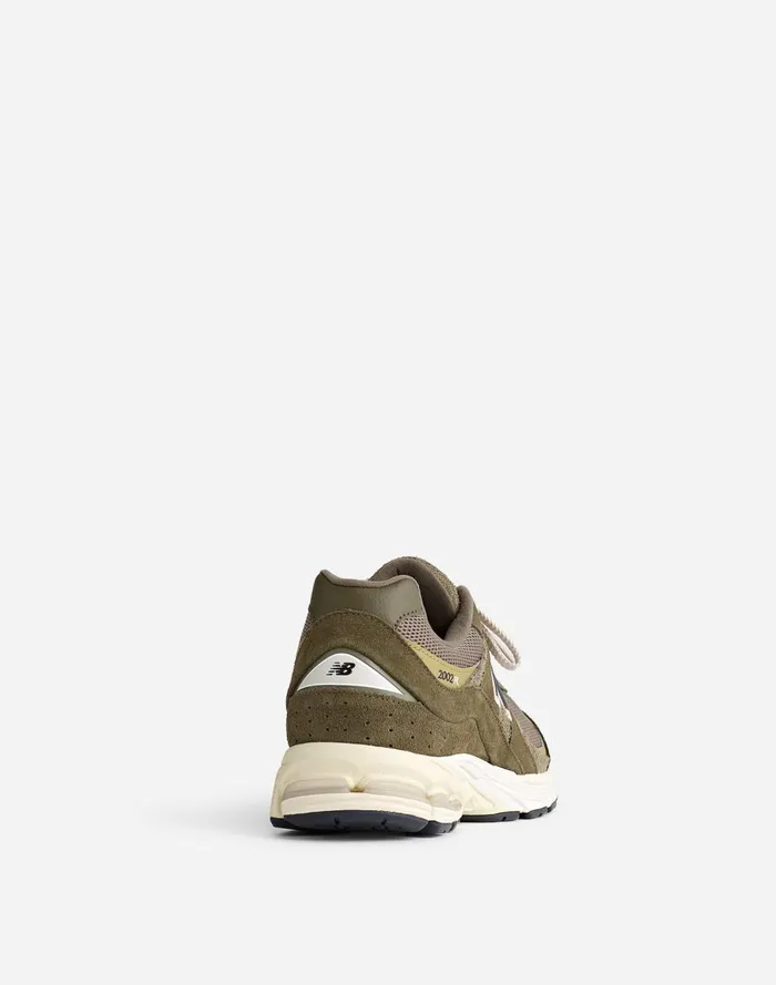 Men Sneakers Madewell New Balance 2002R Sneakers Dark Moss Covert Green