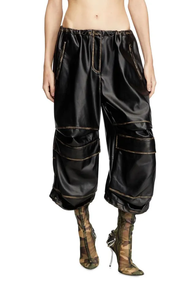 MenWomen Diesel Pants and Shorts PDAYETZSHORTFEM Black MenWomen Diesel Pants and Shorts PDAYETZSHORTFEM Black