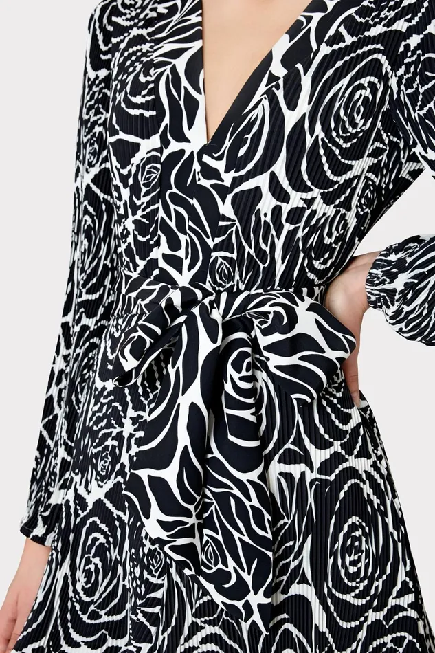 Milly Liv Black Rose Pleated Dress Black Rose Women Dresses Milly Liv Black Rose Pleated Dress Black Rose Women Dresses