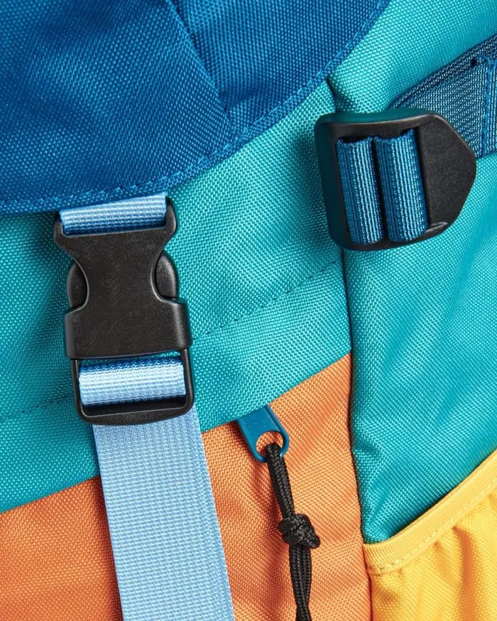 Passenger Clothing Boondocker Recycled 26L Backpack Multi Colour WomenMen Backpacks and Bags