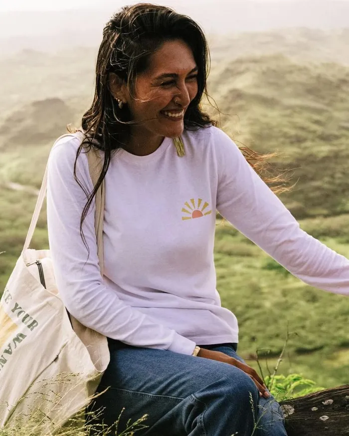 Passenger Clothing Drifters Recycled Cotton LS TShirt White Women Tops and TShirts
