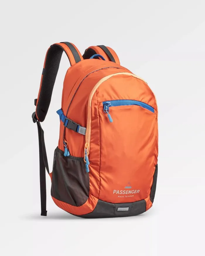 Passenger Clothing Track Recycled 20L Backpack Rust WomenMen Backpacks and Bags
