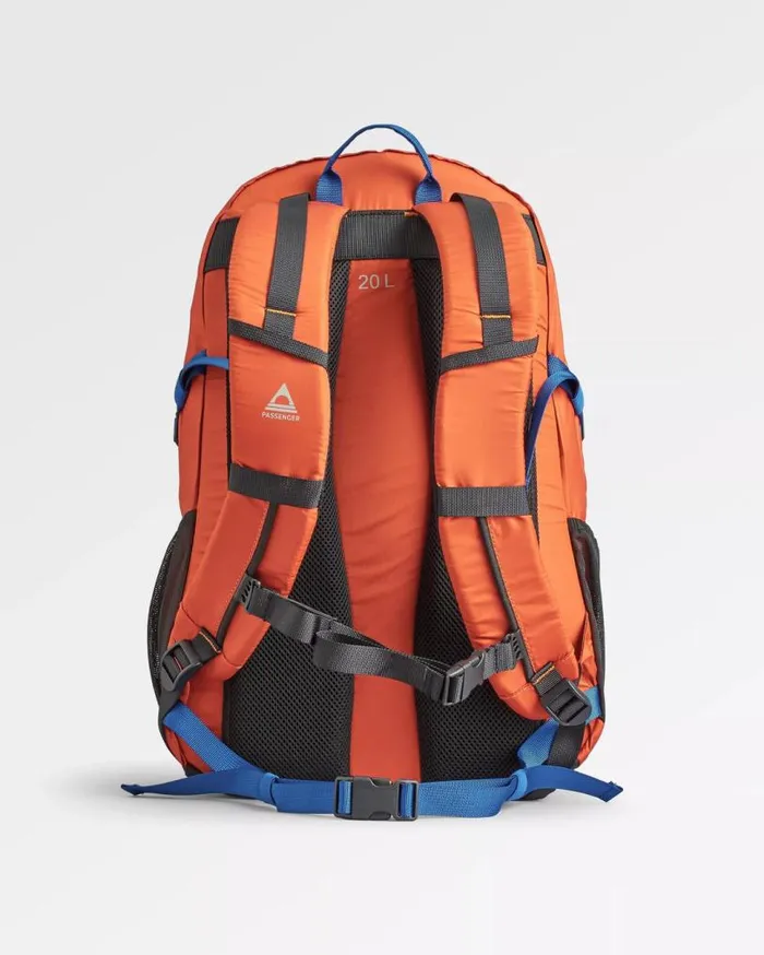 Passenger Clothing Track Recycled 20L Backpack Rust WomenMen Backpacks and Bags