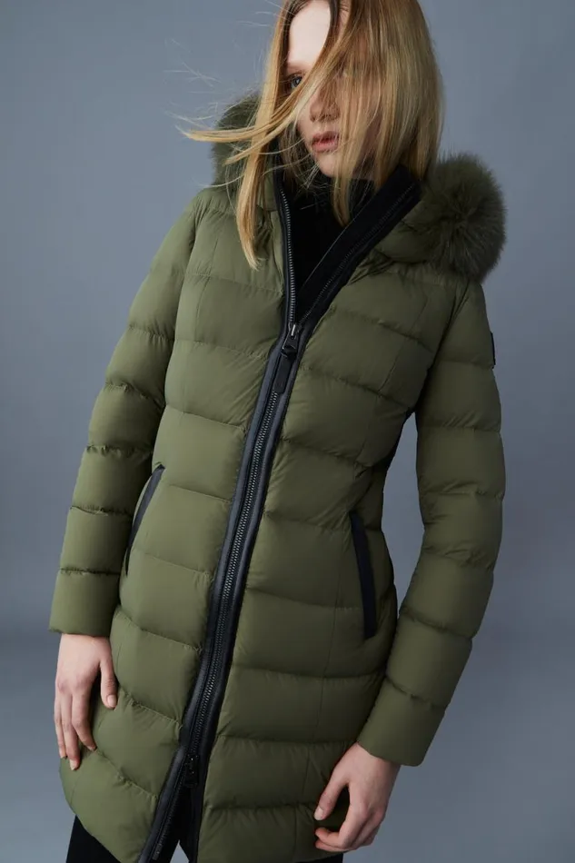 Puffers Women Mackage CALLA Agile360 Stretch Light Down Coat With Blue Fox Fur Collar Black