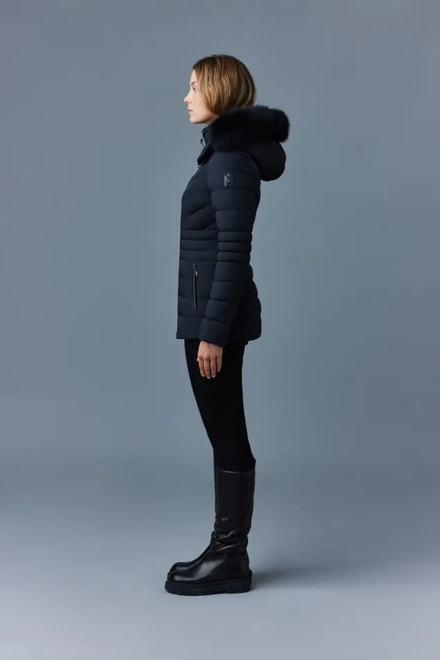 Puffers Women Mackage PATSY Agile 360 Down Jacket With Blue Fox Fur Cream Puffers Women Mackage PATSY Agile 360 Down Jacket With Blue Fox Fur Cream