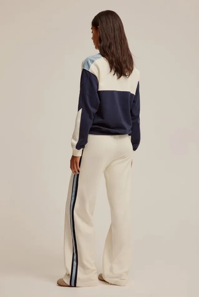 Woman Venroy Pants Side Stripe Track Pant