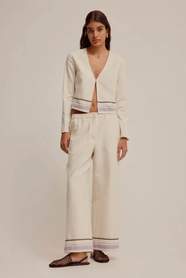 Woman Venroy Shirts Hook Front Border Top