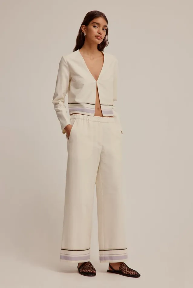 Woman Venroy Shirts Hook Front Border Top