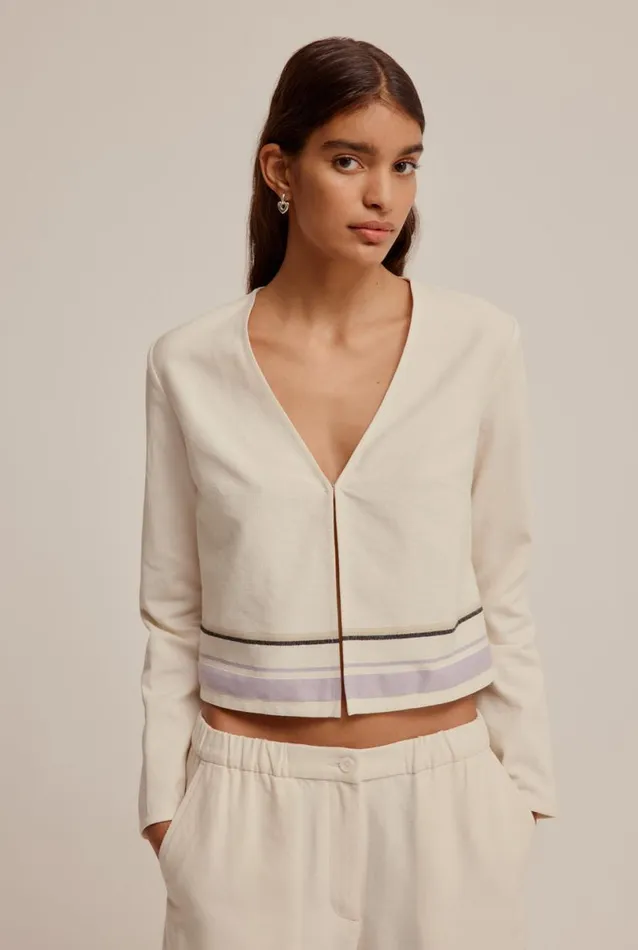 Woman Venroy Shirts Hook Front Border Top