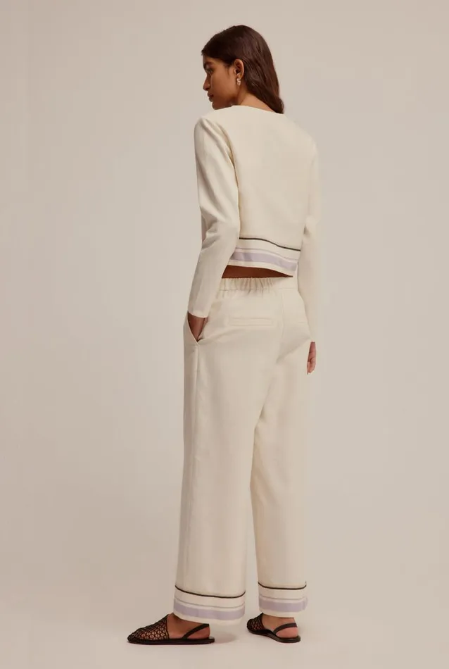 Woman Venroy Shirts Hook Front Border Top