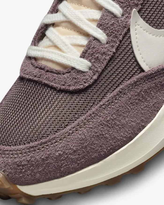 Women Nike Lifestyle Waffle Debut Vintage Plum Eclipsecoconut Milkgum Medium Brownsail
