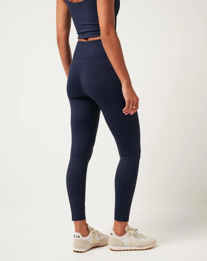 Women Pants TravisMathew WHERE IT COUNTS LEGGING Navy Blazer Women Pants TravisMathew WHERE IT COUNTS LEGGING Navy Blazer
