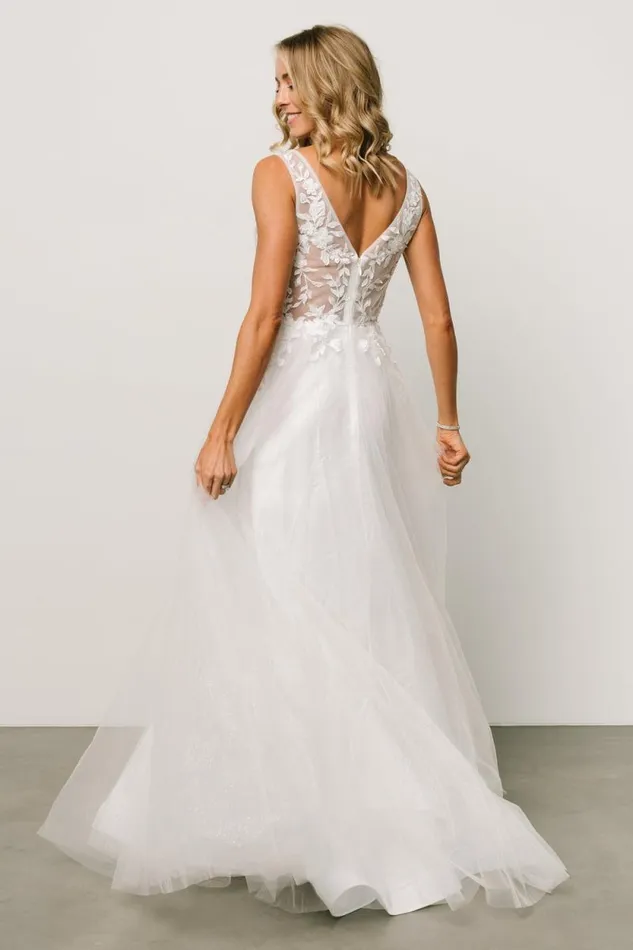 Women Passion Shimmer Bridal Gown White Baltic Born Embellished and Sequined Women Passion Shimmer Bridal Gown White Baltic Born Embellished and Sequined